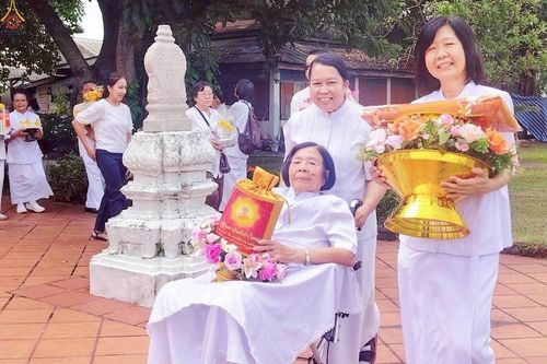 ภาพ No.268882:วันที่ 12 ตุลาคม พ.ศ. 2568 พิธีทอดกฐินสามัคคีทั่วไทย ณ วัดเขียน อ.เมืองนนทบุรี จ.นนทบุรี โดยคณะศิษยานุศิษย์ บูชาธรรม 81 ปี หลวงพ่อธัมมชโย