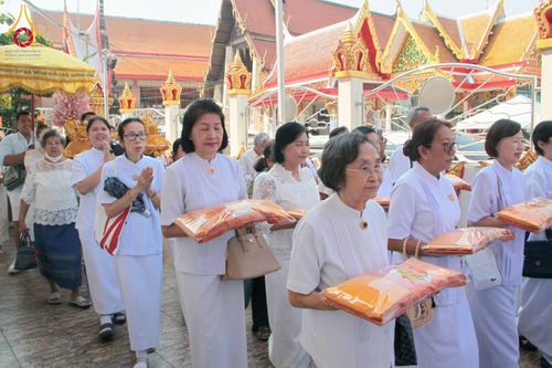 ภาพ No.178953:พิธีทอดกฐิน ณ วัดป่าเกด อ.พระประแดง จ.สมุทรปราการ ในโครงการกฐินสามัคคีทั่วไทย 30,000 วัด บูชาธรรม 80 ปี หลวงพ่อธัมมชโย โดยคณะศิษยานุศิษย์วัดพระธรรมกาย วันที่ 10 พฤศจิกายน พ.ศ. 2567