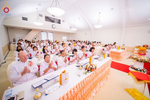 ภาพ No.174966:พิธีทอดกฐิน วัดพระธรรมกายซิลิคอนวัลเลย์ มลรัฐแคลิฟอร์เนีย ประเทศสหรัฐอเมริกา บูชาธรรม 80 ปี หลวงพ่อธัมมชโย โดยคณะศิษยานุศิษย์วัดพระธรรมกาย วันที่ 27 ตุลาคม พ.ศ. 2567