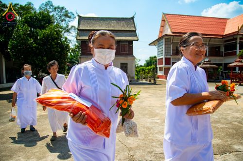 ภาพ No.173352:พิธีทอดกฐิน วัดทาป่าสัก จ.ลำพูน ในโครงการกฐินสามัคคีทั่วไทย 30,000 วัด บูชาธรรม 80 ปี หลวงพ่อธัมมชโย โดยคณะศิษยานุศิษย์วัดพระธรรมกาย วันที่ 3 พฤศจิกายน พ.ศ. 2567