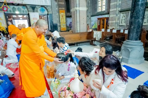 ภาพ No.99380:พิธีทอดกฐินสามัคคี มหากาลทาน วัดพระธรรมกายเนเธอร์แลนด์ วันที่ 26 พฤศจิกายน พ.ศ. 2566