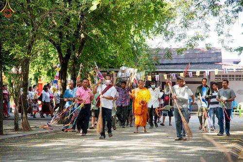 ภาพ No.92946:พิธีทอดกฐินสามัคคีทั่วไทย 5,000 วัด โดยคณะศิษยานุศิษย์วัดพระธรรมกาย น้อมบูชาธรรม 79 ปี หลวงพ่อธัมมชโย ณ วัดทรงศิรินาวาส จ.บุรีรัมย์ วันที่ 8 พฤศจิกายน พ.ศ.2566