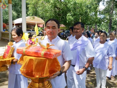 ภาพ No.168800:พิธีทอดกฐิน ณ วัดจันทรังษี จ.ปราจีนบุรี ในโครงการกฐินสามัคคีทั่วไทย 30,000 วัด บูชาธรรม 80 ปี หลวงพ่อธัมมชโย โดยคณะศิษยานุศิษย์วัดพระธรรมกาย วันที่ 20 ตุลาคม พ.ศ. 2567