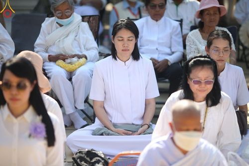 ภาพ No.195424:พิธีต้อนรับพระธรรมยาตรา ณ อนุสรณ์สถานลำดับที่ 4 สถานที่เกิดด้วยกายธรรม วัดโบสถ์(บน) ต.บางคูเวียง จ.นนทบุรี ในโครงการธรรมยาตรา กตัญญูบูชา มหาปูชนียาจารย์ พระมงคลเทพมุนี(สด จนฺทสโร) พระผู้ปราบมาร อนุสรณ์สถาน 7 แห่ง ปีที่ 13 วันที่ 15 มกราคม พ.ศ. 2568