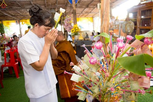 ภาพ No.262860:วันที่ 11 ตุลาคม พ.ศ. 2568 พิธีทอดกฐินสามัคคีทั่วไทย 30,000 วัด โดยคณะศิษยานุศิษย์ บูชาธรรม 81 ปี หลวงพ่อธัมมชโย ณ สำนักปฏิบัติธรรมเปล่งศรีธรรมจักร อ.หนองหญ้าไซ จ.สุพรรณบุรี