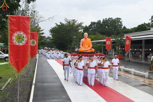 ภาพ No.96111:กฐินสามัคคี ฉลองวิหารพระมงคลเทพมุนี (สด จนฺทสโร) ณ ศูนย์ปฏิบัติธรรมภาคใต้ อ.บางกล่ำ จ.สงขลา วันที่ 19 พฤศจิกายน พ.ศ. 2566