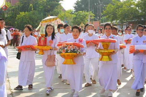 ภาพ No.166331:พิธีทอดกฐิน ณ วัดคูหาสุวรรณ จ.สุโขทัย ในโครงการกฐินสามัคคีทั่วไทย 30,000 วัด บูชาธรรม 80 ปี หลวงพ่อธัมมชโย โดยคณะศิษยานุศิษย์วัดพระธรรมกาย วันที่ 27 ตุลาคม พ.ศ. 2567