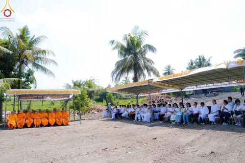 ภาพ No.155785:พิธีกลั่นแผ่นดิน ศูนย์ปฏิบัติธรรมบาหลีแห่งที่ 2  ตั้งอยู่ที่ Sumita, Gianyar, เกียนยัร บาหลี ประเทศอินโดนีเซีย ในวันที่ 20 กันยายน พ.ศ. 2567
