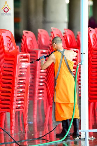 ภาพ No.213327:วันที่ 11-28 มีนาคม พ.ศ. 2568 เจ้าหน้าที่ และอาสาสมัคร เตรียมงานบุญวันคุ้มครองโลก ณ วัดพระธรรมกาย