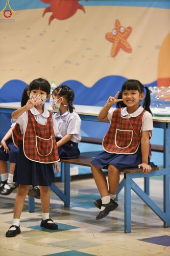 ภาพ No.102285:วันรวมพลังเด็กดี ผู้นำฟื้นฟูศีลธรรมโลก จังหวัดสระบุรี ณ ห้างทวีกิจคอมเพล็กซ์  อ.เมือง จ.สระบุรี วันพุธที่ 13 ธันวาคม พ.ศ. 2566