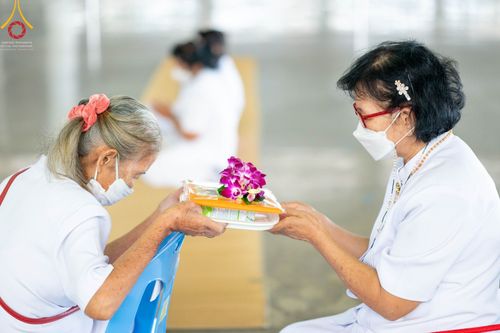 ภาพ No.86071:พิธีจุดเทียนใจ ไฟนิรันดร์ อนันตชัย วันอาทิตย์ที่ 20 สิงหาคม พ.ศ. 2566 ณ สภาธรรมกายสากล วัดพระธรรมกาย