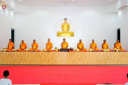 ภาพ No.134797:พิธีตัดปอยผม พิธีขอขมารับผ้าไตร พิธีบรรพชา และพิธีถวายบาตร ในโครงการบรรพชาสามเณร ฟื้นฟูพระพุทธศาสนาทั่วไทย  ณ ศูนย์ปฏิบัติธรรมและศูนย์อบรมเยาวชนเพชรบุรี ต.ท่าแลง อ.ท่ายาง จ.เพชรบุรี