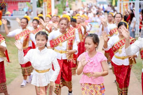 ภาพ No.269666:วันที่ 25 ตุลาคม พ.ศ. 2568 พิธีทอดกฐินสามัคคีทั่วไทย ณ วัดบ้านนาจาน ต.หนองกะท้าว  อ.นครไทย จ.พิษณุโลก โดยคณะศิษยานุศิษย์ บูชาธรรม 81 ปี หลวงพ่อธัมมชโย