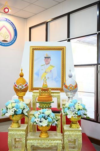 ภาพ No.57854:นายอำเภอคลองหลวง นำพสกนิกรร่วมพิธีเจริญพระพุทธมนต์ ถวายเป็นพระราชกุศล เนื่องในโอกาสวันคล้ายวันประสูติ สมเด็จพระเจ้าลูกยาเธอ เจ้าฟ้าทีปังกรรัศมีโชติฯ ณ วัดพระธรรมกาย วันจันทร์ที่ 29 เมษายน พ.ศ. 2567