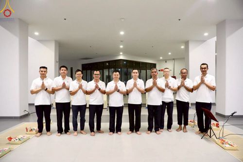 ภาพ No.223103:วันที่ 2 -10 พฤษภาคม พ.ศ. 2568 พิธีตัดปอยผม ปลงผม พิธีขอขมาลาอุปสมบทอุทิศชีวิต ของอุบาสก พิสิทธิ์ หมื่นแกล้ว  ณ วัดพระธรรมกาย