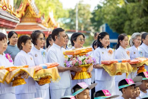 ภาพ No.196782:พิธีทอดผ้าป่าทำนุบำรุงศาสนสถาน ณ วัดโพธิ์เอน ต.บางขุนกอง อ.บางกรวย จ.นนทบุรี ในโครงการธรรมยาตรา กตัญญูบูชา มหาปูชนียาจารย์ พระมงคลเทพมุนี(สด จนฺทสโร) พระผู้ปราบมาร อนุสรณ์สถาน 7 แห่ง ปีที่ 13 วันที่ 17 มกราคม พ.ศ. 2568