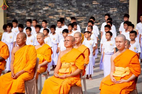 ภาพ No.213737:วันเสาร์ที่ 29 มีนาคม พ.ศ. 2568 พิธีตัดปอยผม ขอขมาผู้ปกครอง มอบบาตร-ผ้าไตร และพิธีบรรพชาสามเณร ณ ศูนย์ปฏิบัติธรรมจังหวัดระยอง (บ้านช่องลม) ต.บางบุตร อ.บ้านค่าย จ.ระยอง