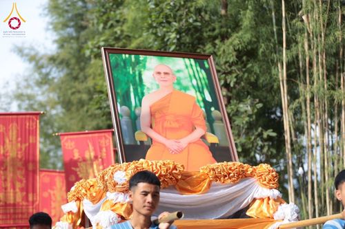 ภาพ No.175497:พิธีทอดกฐิน วัดดงดินแดง อ.อมก๋อย จ.เชียงใหม่ ในโครงการกฐินสามัคคีทั่วไทย 30,000 วัด บูชาธรรม 80 ปี หลวงพ่อธัมมชโย โดยคณะศิษยานุศิษย์วัดพระธรรมกาย วันที่ 9 พฤศจิกายน พ.ศ. 2567