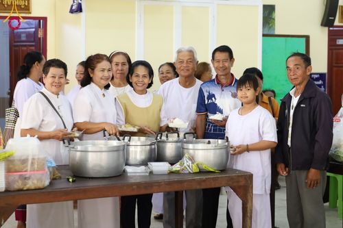 ภาพ No.178787:พิธีถวายมหาสังฆทาน 340 วัด จังหวัดบุรีรัมย์ ณ วัดกลางพระอารามหลวง จังหวัดบุรีรัมย์ โดยคณะศิษยานุศิษย์บูชาธรรม 80 ปี หลวงพ่อธัมมชโย วันที่ 15 ตุลาคม พ.ศ. 2567