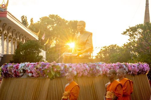 ภาพ No.248673:วันที่ 20 กันยายน พ.ศ. 2568 พิธีอัญเชิญรูปหล่อหลวงปู่วัดปากน้ำ ภาษีเจริญ จากวัดมงคลนิมิตร พระอารามหลวง เพื่อประดิษฐาน ณ วิหารพระมงคลเทพมุนี (สด จนฺทสโร)  ศูนย์ปฏิบัติธรรมภูเก็ต จ.ภูเก็ต