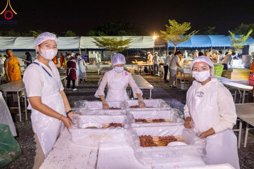 ภาพ No.113583:พิธีถวายภัตตาหารเป็นสังฆทาน แด่คณะพระธรรมยาตรา ปีที่ 12 วันที่ 17 มกราคม พ.ศ. 2567 ณ วัดโบสถ์(บน) บางคูเวียง จ.นนทบุรี