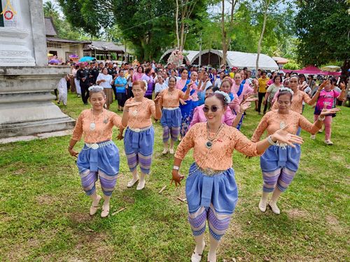 ภาพ No.270637:วันที่ 19 ตุลาคม พ.ศ. 2568 พิธีทอดกฐินสามัคคีทั่วไทย ณ วัดบ้านลุ่ม อ.นาทวี จ.สงขลา โดยคณะศิษยานุศิษย์ บูชาธรรม 81 ปี หลวงพ่อธัมมชโย