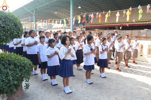 ภาพ No.199214:พิธีทอดผ้าป่าทำนุบำรุงศาสนสถาน ณ วัดลำพญา ตำบลลำพญา อำเภอบางเลน จังหวัดนครปฐม ในโครงการธรรมยาตรา กตัญญูบูชา มหาปูชนียาจารย์ พระมงคลเทพมุนี(สด จนฺทสโร) พระผู้ปราบมาร อนุสรณ์สถาน 7 แห่ง ปีที่ 13 วันที่ 21 มกราคม พ.ศ. 2568