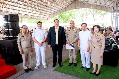 ภาพ No.58030:โครงการจัดหน่วยบริการจังหวัดเคลื่อนที่ และหน่วยบำบัดทุกข์ บำรุงสุข สร้างรอยยิ้ม ให้ประชาชนจังหวัดปทุมธานี ในวันพฤหัสบดีที่ 25 เมษายน พ.ศ. 2567 ณ วัดเกิดการอุดม อ.คลองหลวง จ.ปทุมธานี
