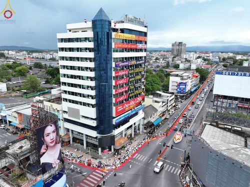 ภาพ No.128439:พิธีอัญเชิญพระบรมสารีริกธาตุ " ใจกลางเมืองนครหาดใหญ่ " เพื่อประดิษฐาน ณ มหารัตนเจดีย์สิริปทุมสวรรค์ (เจดีย์อริยพุทธะ 5 พระองค์) ศูนย์ปฏิบัติธรรมภาคใต้ อ.บางกล่ำ จ.สงขลา  วันที่ 9 มีนาคม พ.ศ. 2567 (ชุดที่ 2)