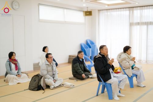 ภาพ No.131725:พิธีโปรยรัตนชาติ สถาปนาสวนป่าสมาธิ วัดป่าธรรมกายนานาชาติโทชิหงิ ประเทศญี่ปุ่น วันที่ 23 มีนาคม พ.ศ. 2567