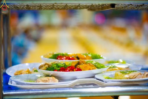 ภาพ No.184743:พิธีถวายภัตตาหารเมนูสวรรค์ "เพื่อการบรรลุธรรม" เนื่องในวาระอายุวัฒนมงคล 84 ปี หลวงพ่อทัตตชีโว วันเสาร์ที่ 21 ธันวาคม พ.ศ. 2567 ณ หอฉันคุณยายอาจารย์ฯ วัดพระธรรมกาย