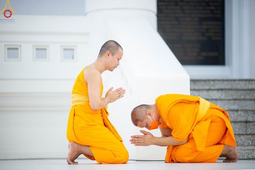 ภาพ No.92410:พิธีกรานกฐิน วันอาทิตย์ที่ 5 พฤศจิกายน พ.ศ. 2566 (แรม 7 ค่ำ เดือน 11) ณ อุโบสถ วัดพระธรรมกาย