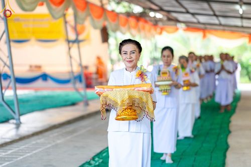ภาพ No.101291:พิธีบรรพชาธรรมทายาท ในโครงการอุปสมบทบูชาธรรม มหาปูชนียาจารย์ พ.ศ. 2566 ณ วัดท่าสุวรรณ จ.ราชบุรี วันที่ 6 ธันวาคม พ.ศ. 2566