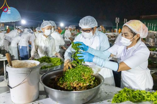 ภาพ No.109133:พิธีถวายภัตตาหารเป็นสังฆทาน แด่คณะพระธรรมยาตราฯ วันที่ 10 มกราคม พ.ศ. 2567 ณ อนุสรณ์สถานคลองบางนางแท่น อ.สามพราน จ.นครปฐม