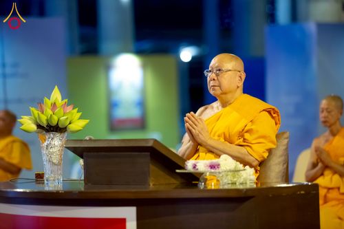 ภาพ No.217358:วันเสาร์ที่ 12 เมษายน พ.ศ. 2568 พิธีฉลองชัยชิตังเม สวดธัมมจักกัปวัตนสูตร ครบ 7,277,818,181 จบ ณ วัดพระธรรมกาย จังหวัดปทุมธานี