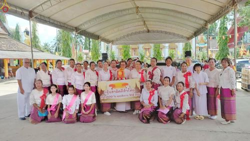 ภาพ No.261711:วันที่ 18 ตุลาคม พ.ศ. 2568 พิธีทอดกฐินสามัคคีทั่วไทย 30,000 วัด โดยคณะศิษยานุศิษย์ บูชาธรรม 81 ปี หลวงพ่อธัมมชโย ณ วัดอ่างทอง อ.เมือง จ.สงขลา