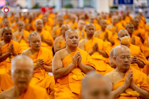 ภาพ No.277095:วันอาทิตย์ที่ 7 ธันวาคม พ.ศ. 2568 พิธีบูชาข้าวพระ ณ สภาธรรมกายสากล วัดพระธรรมกาย