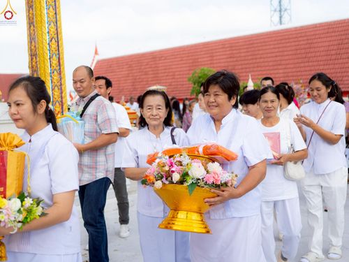 ภาพ No.258716:วันที่ 19 ตุลาคม พ.ศ. 2568 พิธีทอดกฐินสามัคคีทั่วไทย 30,000 วัด โดยคณะศิษยานุศิษย์ บูชาธรรม 81 ปี หลวงพ่อธัมมชโย ณ วัดบัวผัน แขวงท่าข้าม เขตบางขุนเทียน จ.กรุงเทพฯ