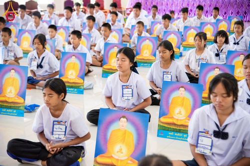 ภาพ No.184044:กิจกรรมวันรวมพลังเด็กดี V-Star จังหวัดลพบุรี ประจำปี 2567  วันที่ 29 พฤศจิกายน .ศ.2567 ณ ศูนย์ปฏิบัติธรรม ธุดงคสถานบ้านหมี่ จังหวัดลพบุรี