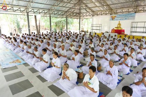 ภาพ No.152366:พิธีมอบสไบแก้ว โครงการอบรมอุบาสิกาแก้วจังหวัดบุรีรัมย์รุ่นที่ 1 วันที่ 6-8 กันยายน พ.ศ. 2567