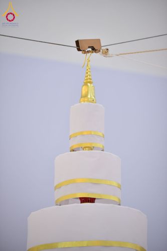 ภาพ No.152451:พิธียกฉัตรขาว 5 ชั้น กางกั้นถวายองค์พระประธาน อาคารปฏิบัติธรรมวัดสายสุวพรรณ ต.คลองสี่ อ.คลองหลวง จ.ปทุมธานี วันเสาร์ที่ 7 กันยายน พ.ศ. 2567