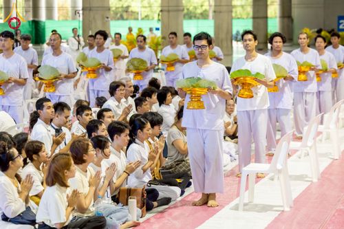 ภาพ No.230673:วันที่ 29 มิถุนายน พ.ศ.2568 พิธีตัดปอยผมและปลงผมนาคธรรมทายาท โครงการบรรพชาอุปสมบทหมู่ รุ่นเข้าพรรษา ณ วิหารคด วัดพระธรรมกาย