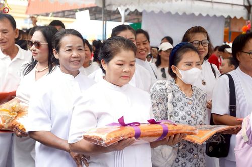 ภาพ No.258775:วันที่ 18 ตุลาคม พ.ศ. 2568 พิธีทอดกฐินสามัคคีทั่วไทย 30,000 วัด โดยคณะศิษยานุศิษย์ บูชาธรรม 81 ปี หลวงพ่อธัมมชโย ณ วัดคลองเตยนอก เขตคลองเตย กรุงเทพฯ