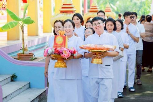 ภาพ No.254883:วันที่ 12 ตุลาคม พ.ศ. 2568 พิธีทอดกฐินสามัคคีทั่วไทย 30,000 วัด โดยคณะศิษยานุศิษย์ บูชาธรรม 81 ปี หลวงพ่อธัมมชโย ณ วัดรวก อ.พระประแดง จ.สมุทรปราการ