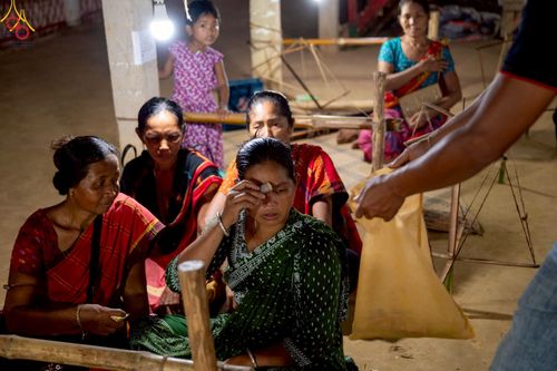 ภาพ No.261591:วันที่ 19 ตุลาคม พ.ศ. 2568 พิธีทอดกฐินสมทบ วัดกัลยาณมิตรต่างประเทศ บูชาธรรม 81 ปี หลวงพ่อธัมมชโย ณ วัดสารนาถ เมืองคาร์การชารี ประเทศบังกลาเทศ 