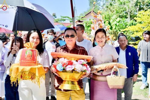 ภาพ No.182250:พิธีทอดกฐิน ณ วัดเนินบาก จ.ปราจีนบุรี ในโครงการทอดกฐินสามัคคีทั่วไทย 30,000 วัด บูชาธรรม 80 ปี หลวงพ่อธัมมชโย โดยคณะศิษยานุศิษย์วัดพระธรรมกาย วันที่ 10 พฤศจิกายน พ.ศ. 2567