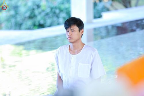 ภาพ No.180336:พิธีตัดปอยผม ปลงผม นาคธรรมทายาท ในโครงการบรรพชาอุปสมบทหมู่ บูชาธรรมมหาปูชนียาจารย์ 2567  วันที่ 4 ธันวาคม พ.ศ. 2567 ณ ศูนย์ปฏิบัติธรรมแก้วภูเรือ จ.เลย