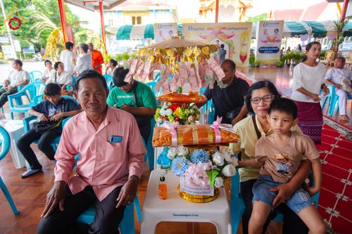 ภาพ No.170688:พิธีทอดกฐิน ณ วัดมงคลพุการาม ปทุมธานี ในโครงการกฐินสามัคคีทั่วไทย 30,000 วัด บูชาธรรม 80 ปี หลวงพ่อธัมมชโย โดยคณะศิษยานุศิษย์วัดพระธรรมกาย วันที่ 27 ตุลาคม พ.ศ. 2567