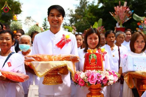 ภาพ No.176818:พิธีทอดกฐิน ณ วัดชุมทองสามัคคีธรรม ต.วังใหม่ อ.วังสมบูรณ์ จ.สระแก้ว ในโครงการทอดกฐินสามัคคีทั่วไทย 30,000 วัด บูชาธรรม 80 ปี หลวงพ่อธัมมชโย โดยคณะศิษยานุศิษย์วัดพระธรรมกาย วันที่ 15 พฤศจิกายน พ.ศ. 2567