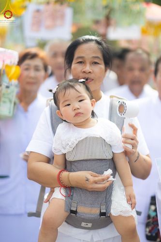 ภาพ No.173602:พิธีทอดกฐิน ณ วัดสุ่งเจริญ จ.ฉะเชิงเทรา ในโครงการกฐินสามัคคีทั่วไทย 30,000 วัด บูชาธรรม 80 ปี หลวงพ่อธัมมชโย โดยคณะศิษยานุศิษย์วัดพระธรรมกาย วันที่ 27 ตุลาคม พ.ศ. 2567